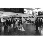 pic9102. ‘Apartheid Kills Commuters’